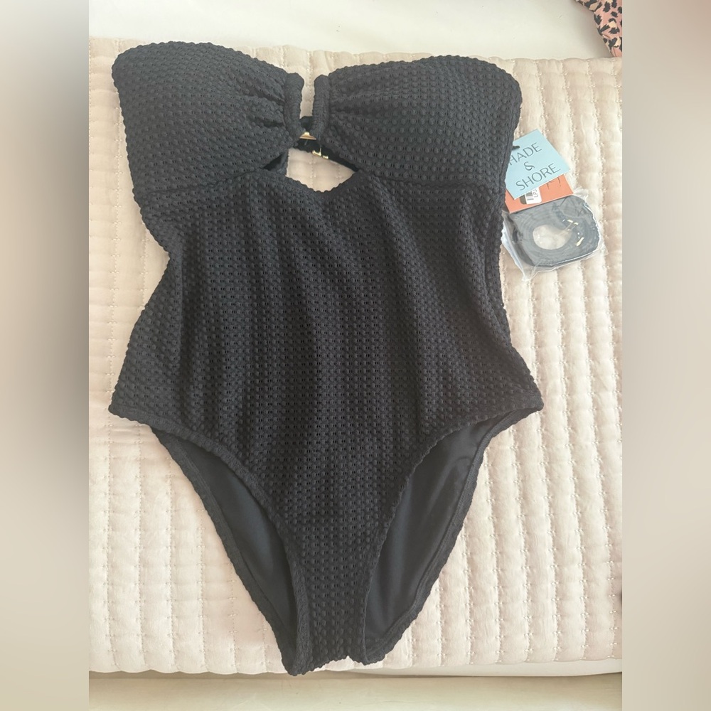Shade & Shore Black Textured Strapless One-Piece Swimsuit